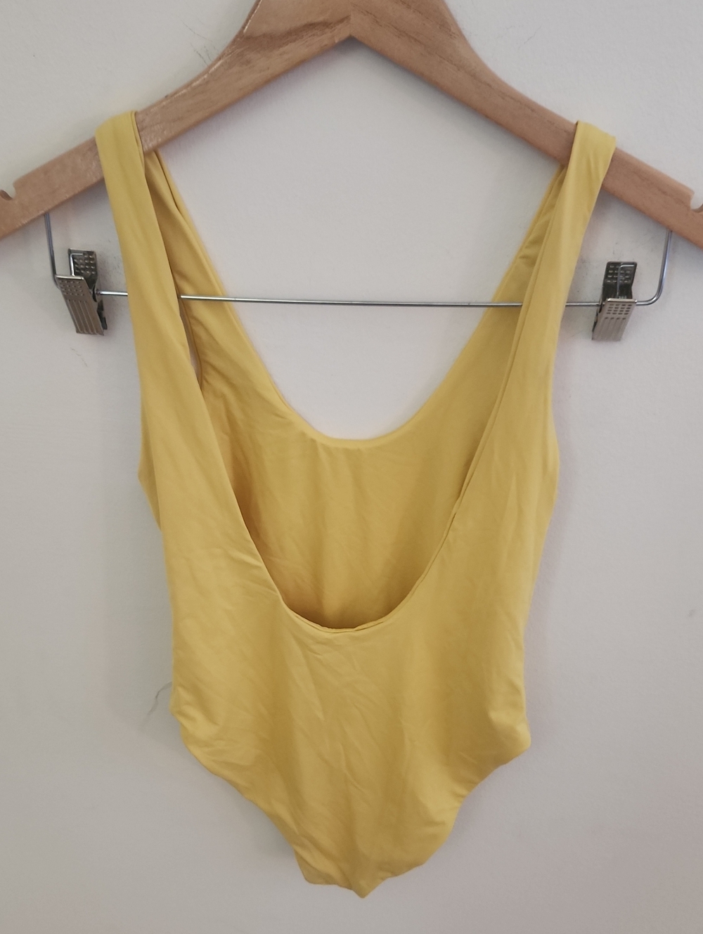 Toast Swim Yellow One-Piece Scoop Neck Swimsuit XS - Picture 3 of 6